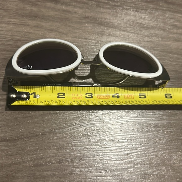 Quay Australia Girly Talk Sunglasses - Picture 8 of 10